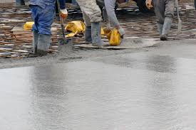 How to finish and cure fiber-reinforced concrete​